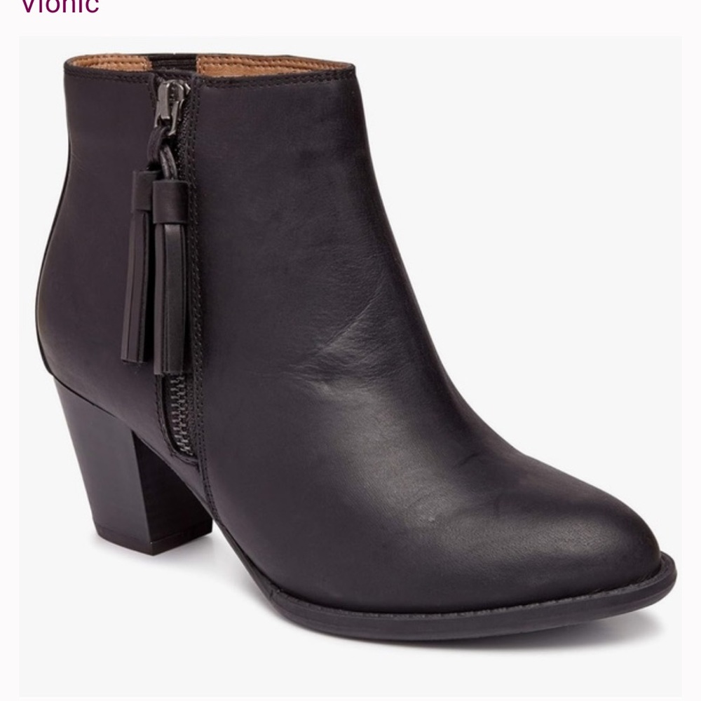 VIONIC Upright Madeline Ankle Boots